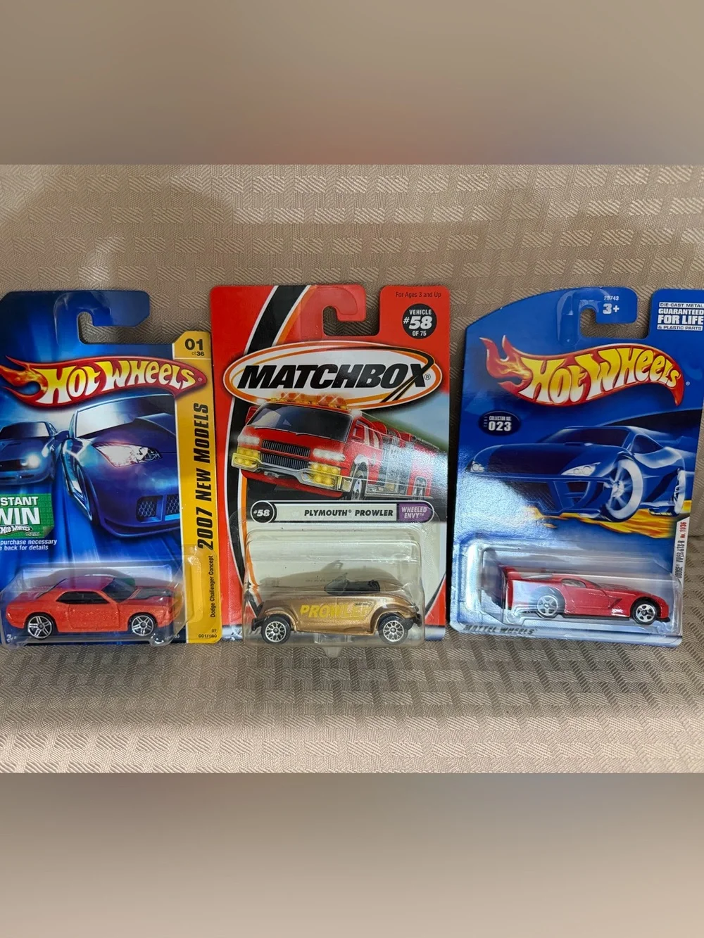 Set of Matchbox and Hot Wheels car